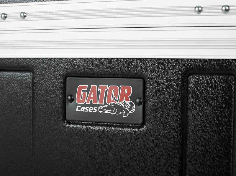 Gator Cases GM-4WR DJ Case for 4 Complete Wireless Microphone Systems - Half Rack - Hollywood DJ
