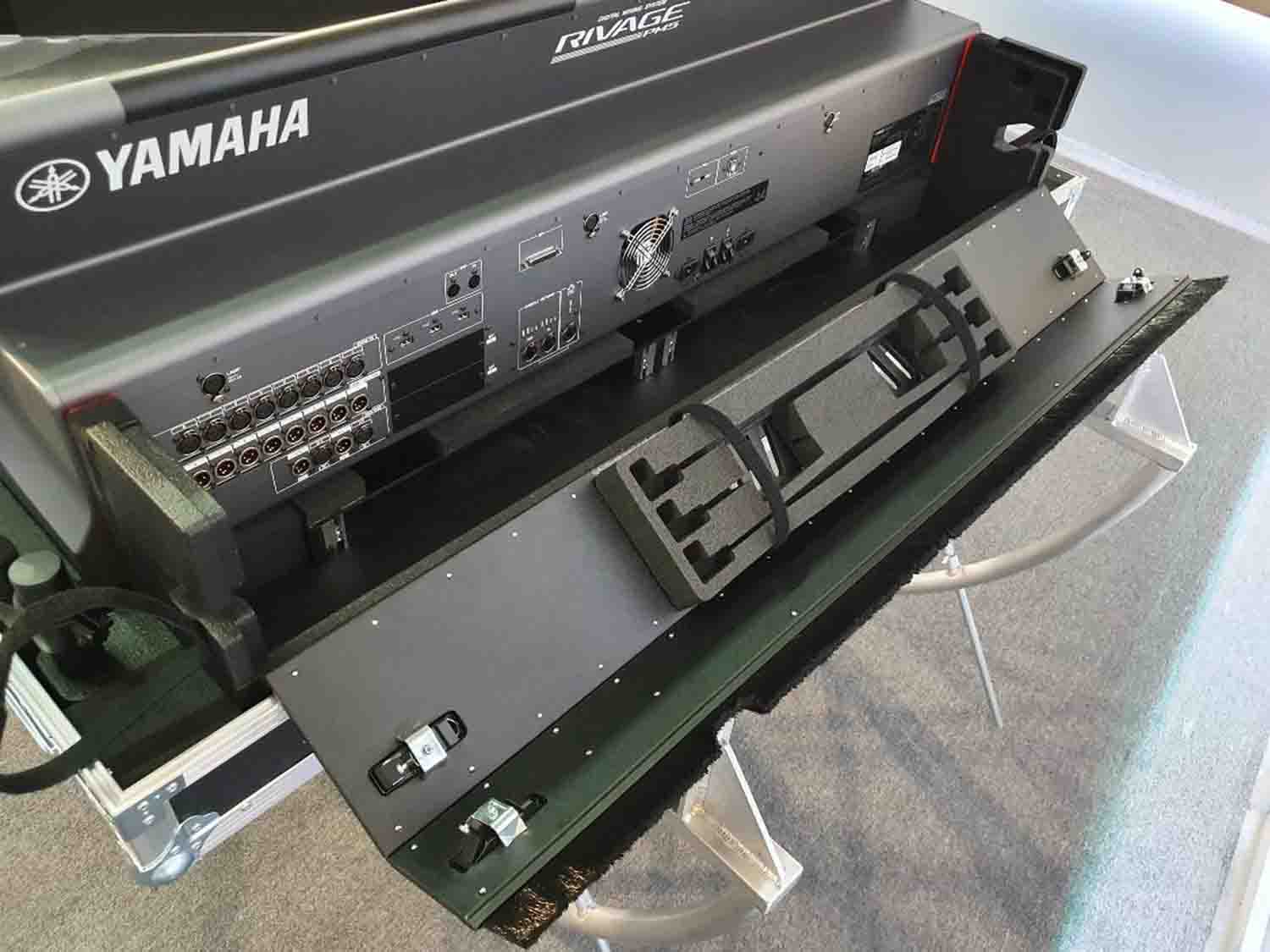 ProX XZF-YPM5 RIVAGE D2X1U Flip-Ready Easy Detachable Retracting DJ Case for Yamaha PM5 RIVAGE Console - Hollywood DJ