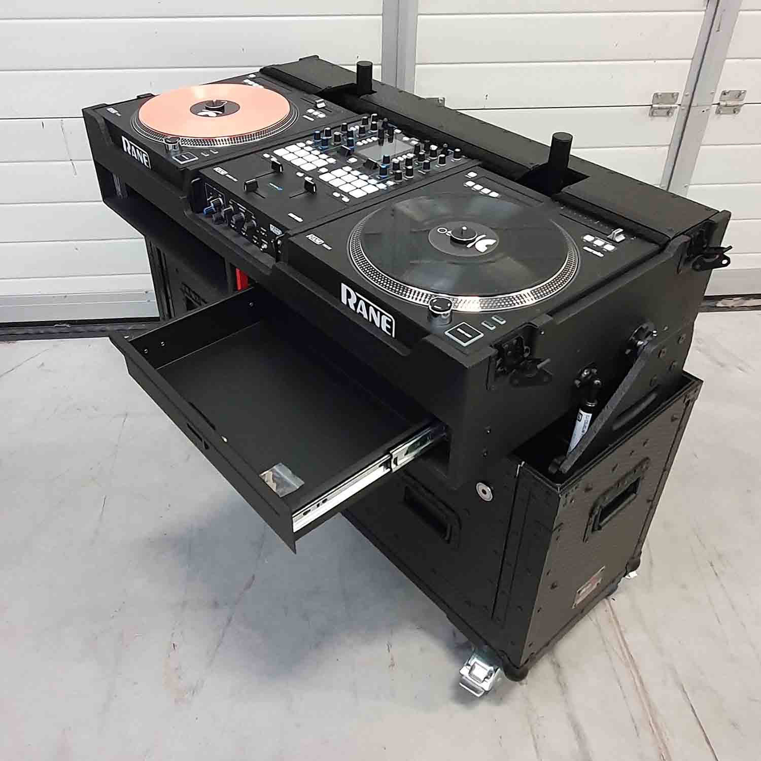ProX XZF-RANE1272 Flip-Ready Hydraulic Lift Case For RANE Twelve Seventy and Seventy Two MKII Series - Hollywood DJ