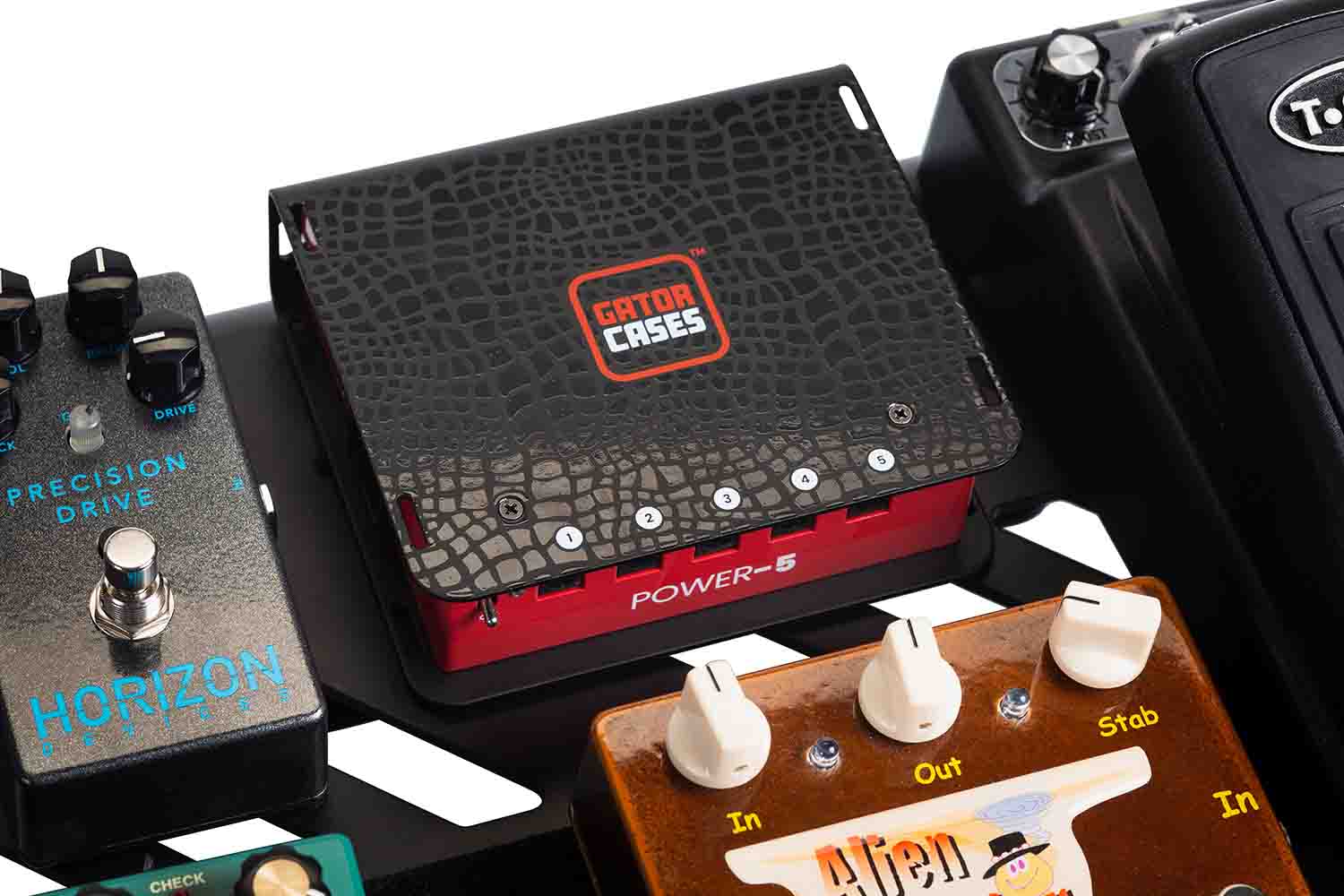 Gator Cases GTR-PWR-5 Pedal Board Power Supply with 5 Isolated Outputs - Hollywood DJ