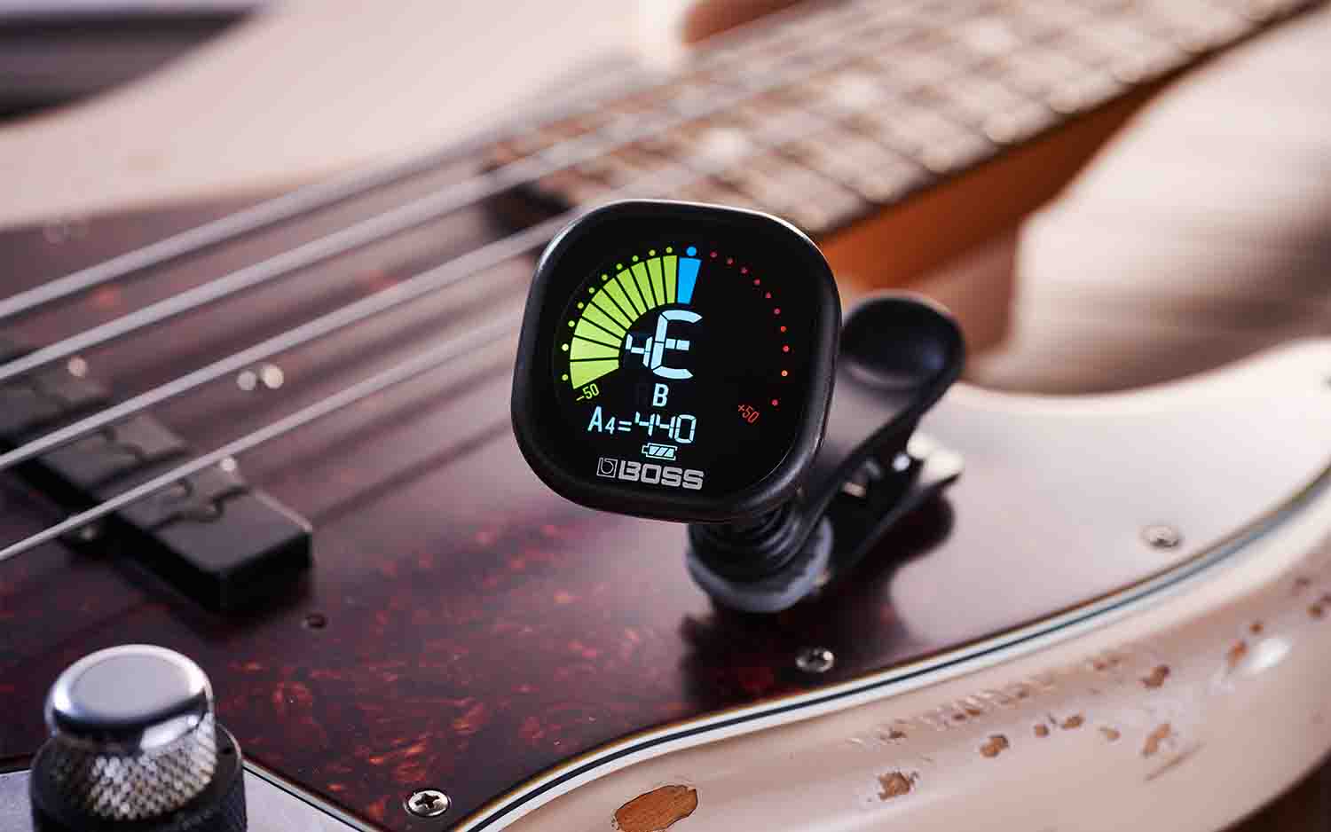 Boss TU-05 Rechargeable Clip-on Tuner - Hollywood DJ