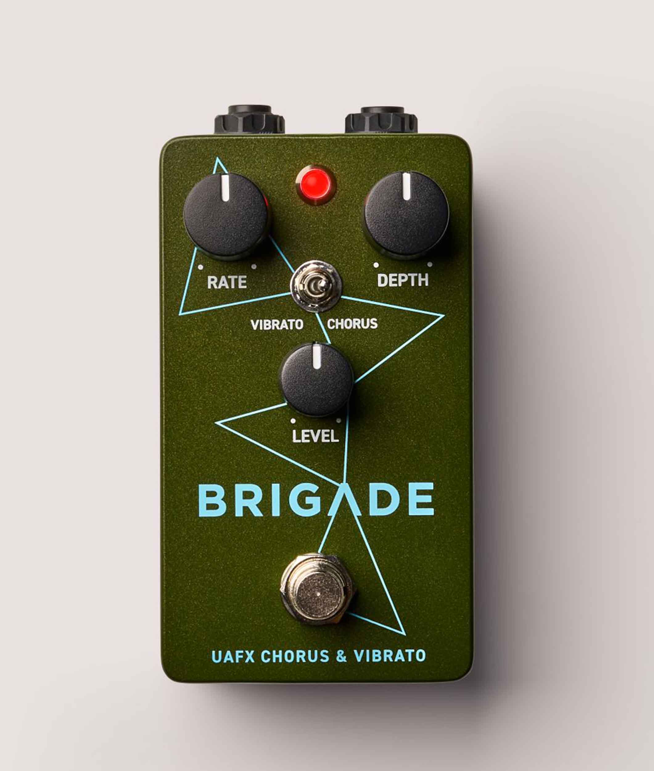 Universal Audio Brigade Chorus & Vibrato Pedal - Hollywood DJ